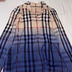 Women’s Burberry shirt in great condition
